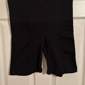 Cacique Shapewear Size 26/28